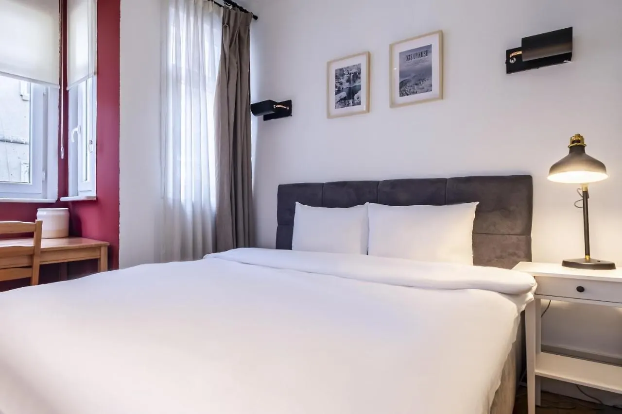 Charming Flat Close To Touristic Attractions In The Heart Of Beyoglu Istanbul
