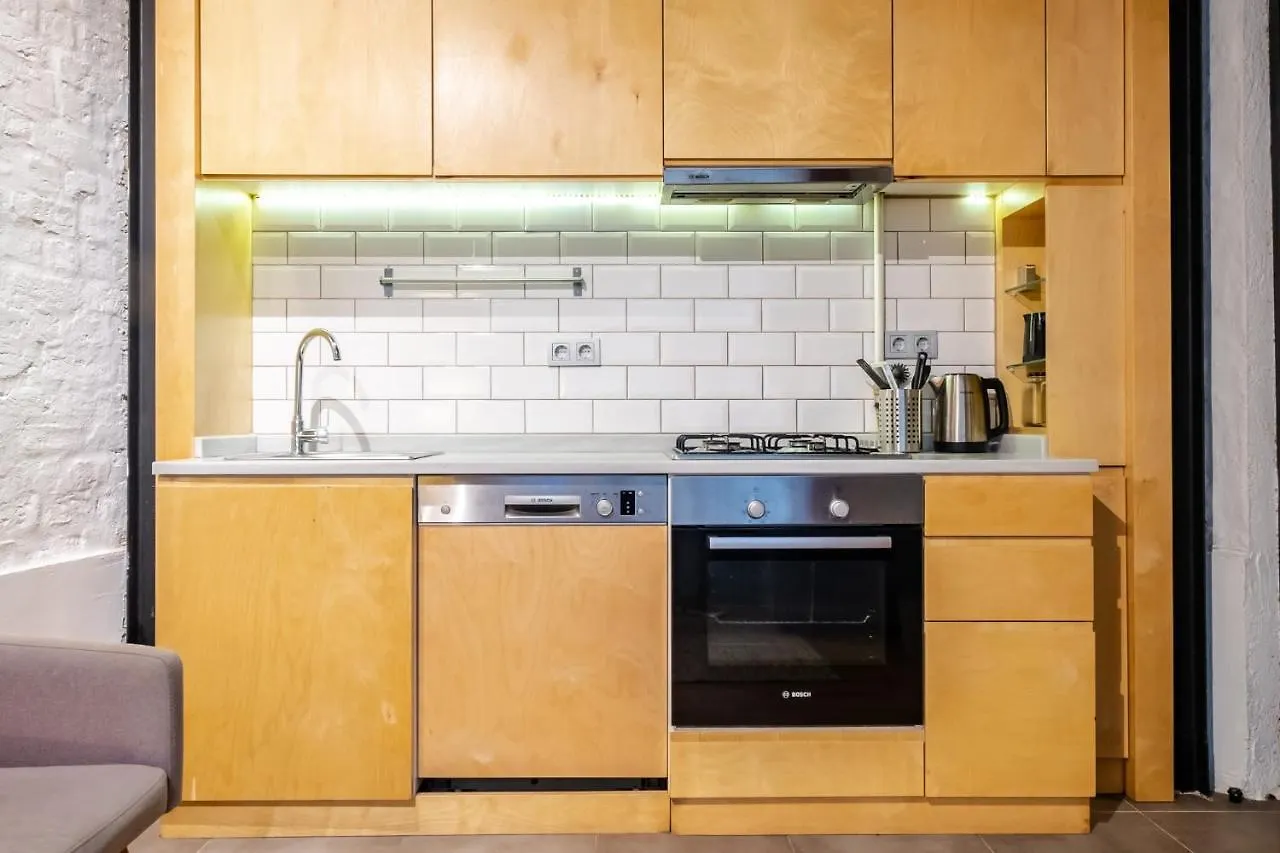 Charming Flat Close To Touristic Attractions In The Heart Of Beyoglu Istanbul 0*,
