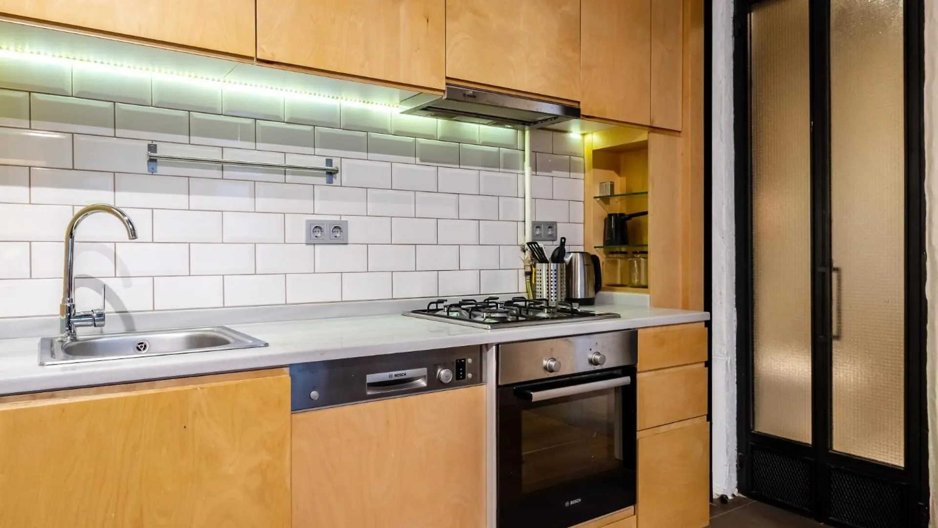 Charming Flat Close To Touristic Attractions In The Heart Of Beyoglu Istanbul Apartment